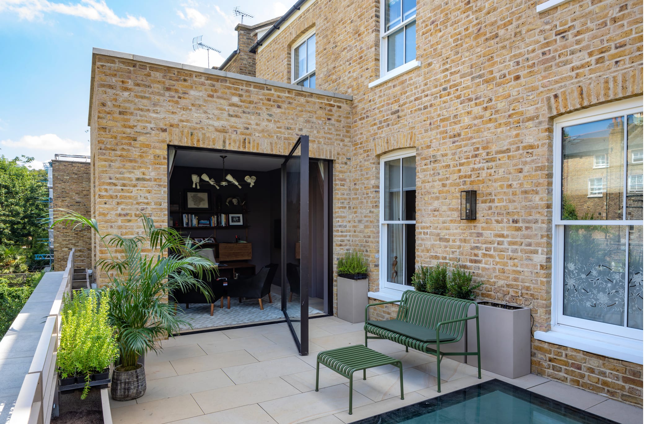 Private Residence: Exterior terrace